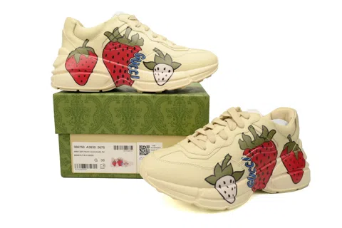 Gucci Rhyton Strawberry Print – photo 12