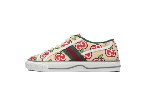 Cream/Red