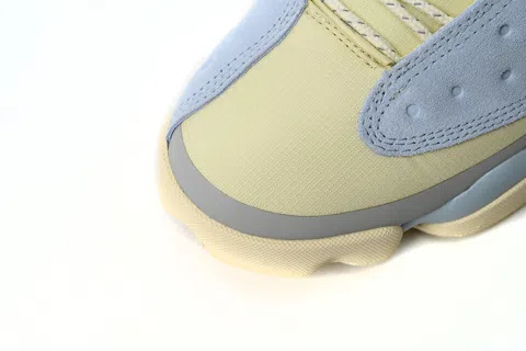 Air Jordan 13 University Blue – photo 9
