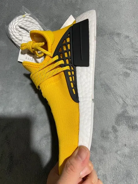 Pharrell x adidas NMD Hu Yellow – photo 5