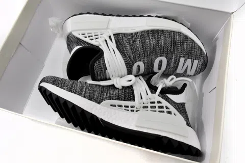 Pharrell x adidas NMD Hu Core Black – photo 12