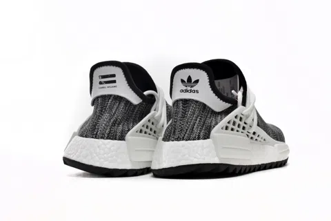 Pharrell x adidas NMD Hu Core Black – photo 5