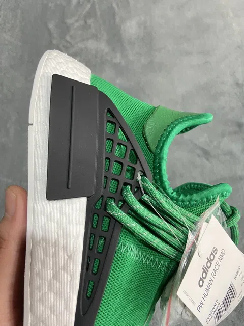 Pharrell x adidas NMD Hu Green – photo 5