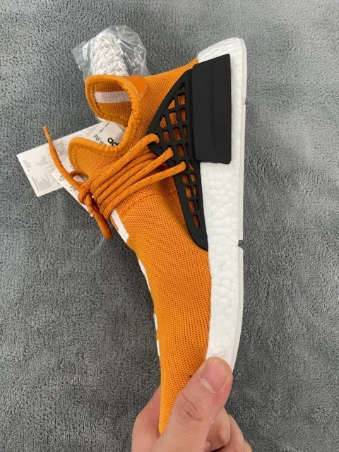 Pharrell x adidas NMD Hu Orange – photo 5