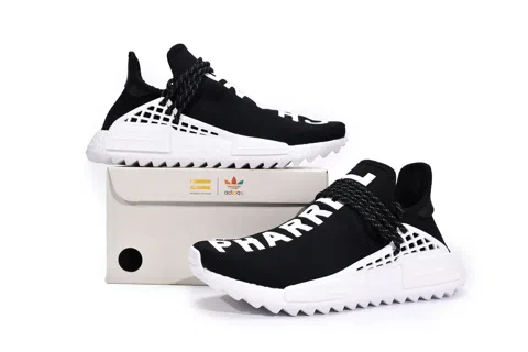 Pharrell x adidas NMD Hu Black/White – photo 12
