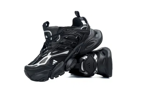 adidas XLG Runner Deluxe Triple Black – photo 4