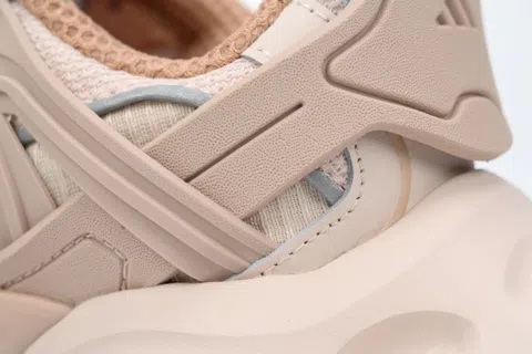 adidas XLG Runner Deluxe Milk Tea – photo 7