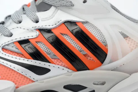 adidas XLG Runner Deluxe Orange – photo 8