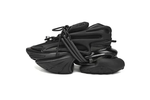 Balmain Sneakers Triple Black