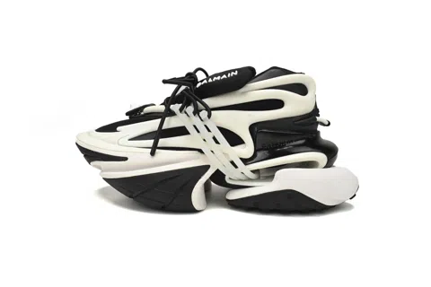 Balmain Sneakers Black/White