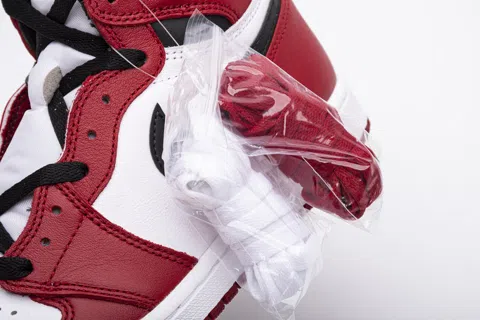 Air Jordan 1 High Chicago – photo 10