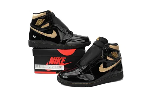 Air Jordan 1 High Black/Gold – photo 8