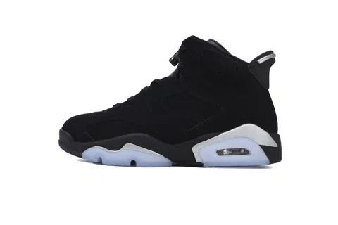 Air Jordan 6 Chrome