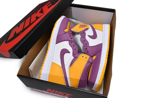 Air Jordan 1 High Brotherhood – photo 12