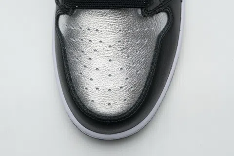 Air Jordan 1 High Silver Toe – photo 9