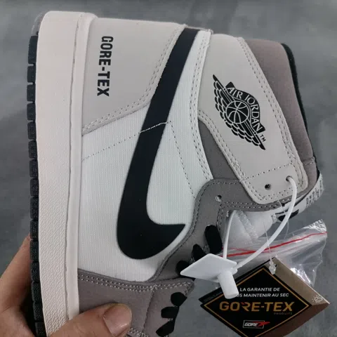 Air Jordan 1 High Grey/White/Black – photo 4