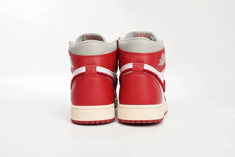 Air Jordan 1 High Chenille – photo 5