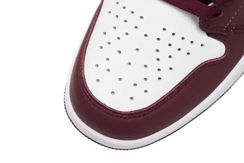 Air Jordan 1 High Bordeaux – photo 7