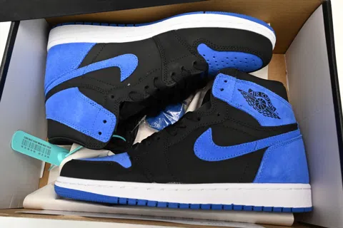 Air Jordan 1 High Royal Reimagined – photo 10
