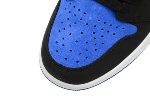 Air Jordan 1 High Royal Reimagined – photo 6