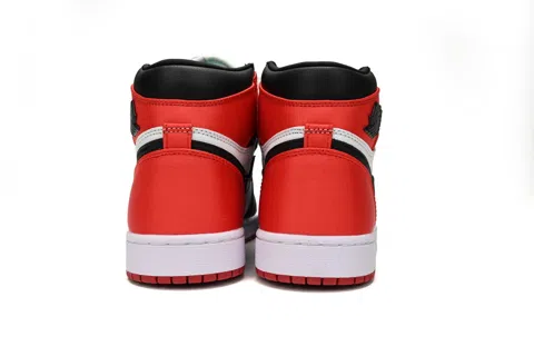 Air Jordan 1 High Satin Black Toe – photo 4