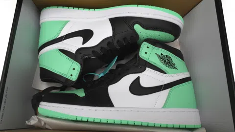 Air Jordan 1 High Black/Green – photo 10
