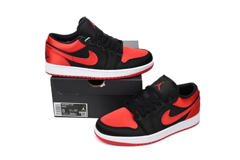 Air Jordan 1 Low Satin Bred – photo 9