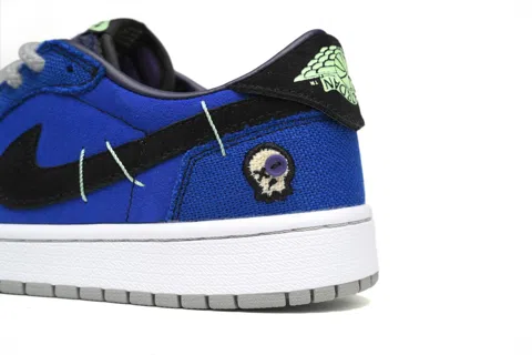 Air Jordan 1 Low Voodoo – photo 3