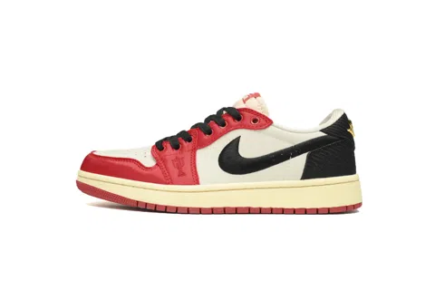 Air Jordan 1 Low Chicago