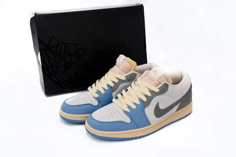 Air Jordan 1 Low University Blue/Grey – photo 9
