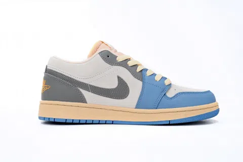 Air Jordan 1 Low University Blue/Grey – photo 3