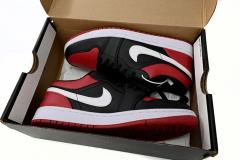 Air Jordan 1 Low Vintage Black/Red – photo 10