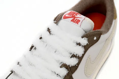 Travis Scott x Air Jordan 1 Low Year of the Rabbit – photo 8