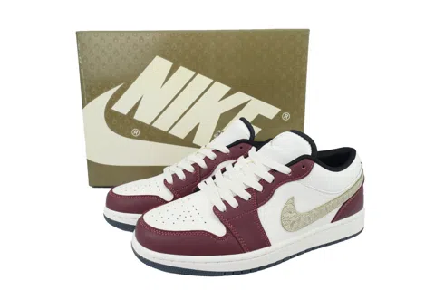 Air Jordan 1 Low Gold – photo 6