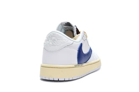 Travis Scott x Air Jordan 1 Low Cream/White/Blue – photo 4