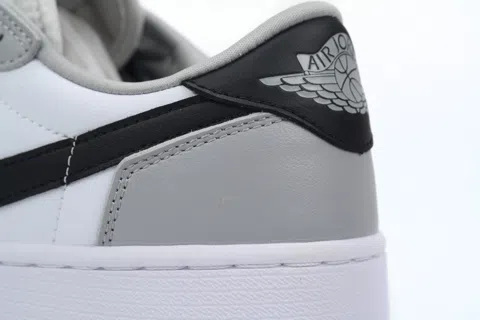 Air Jordan 1 Low Barons – photo 5