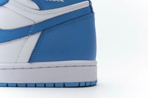 Air Jordan 1 High University Blue – photo 11