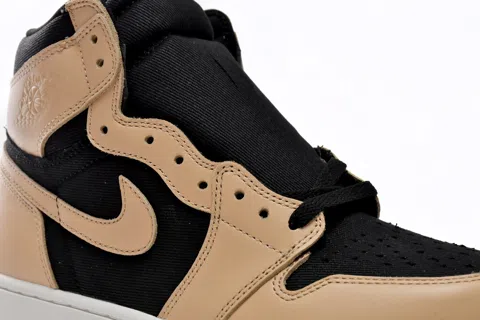 Air Jordan 1 High Black/Cream/Yellow – photo 5
