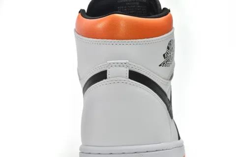 Air Jordan 1 High Electro Orange – photo 6