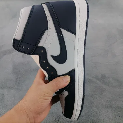 Air Jordan 1 High College Navy – photo 5