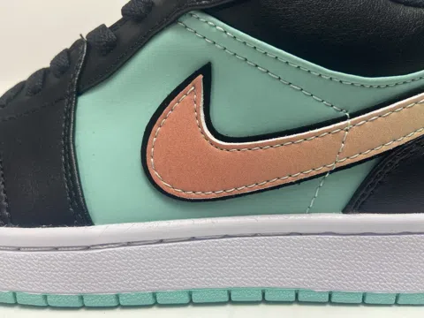 Air Jordan 1 Low Tropical Twist – photo 10