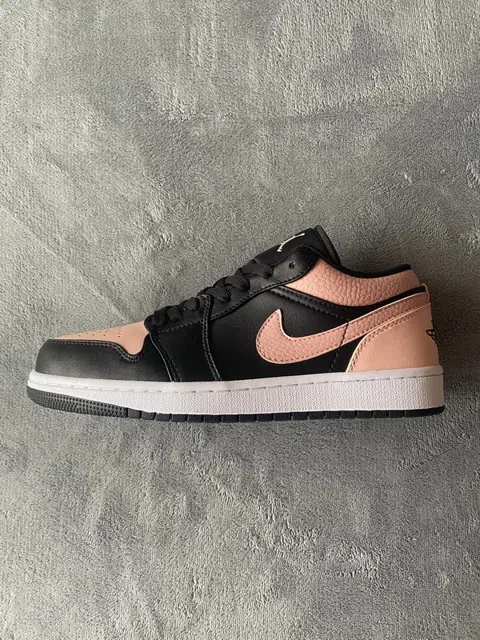 Air Jordan 1 Low Black/Pink – photo 4