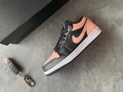 Air Jordan 1 Low Black/Pink – photo 5