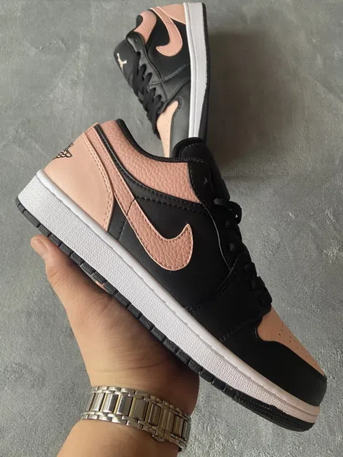 Air Jordan 1 Low Black/Pink – photo 6