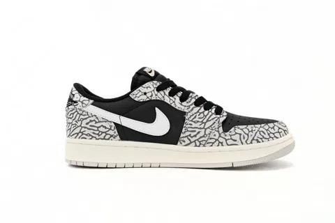 Travis Scott x Air Jordan 1 Low Black/Grey – photo 3