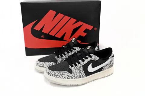 Travis Scott x Air Jordan 1 Low Black/Grey – photo 10