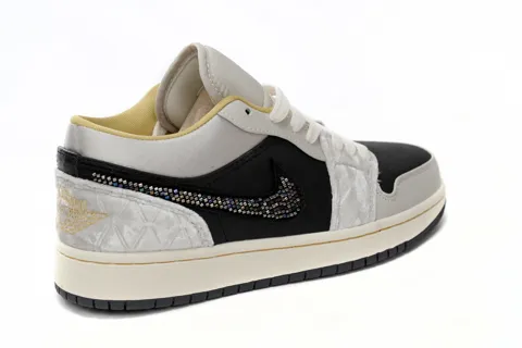 Air Jordan 1 Low Black/Grey Silk – photo 4