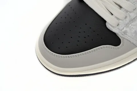 Air Jordan 1 Low Black/Grey Silk – photo 7