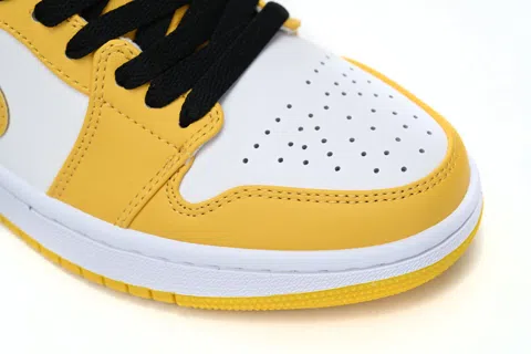 Air Jordan 1 Low University Gold – photo 7