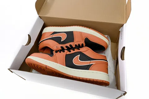 Travis Scott x Air Jordan 1 Low Sport Spice – photo 11